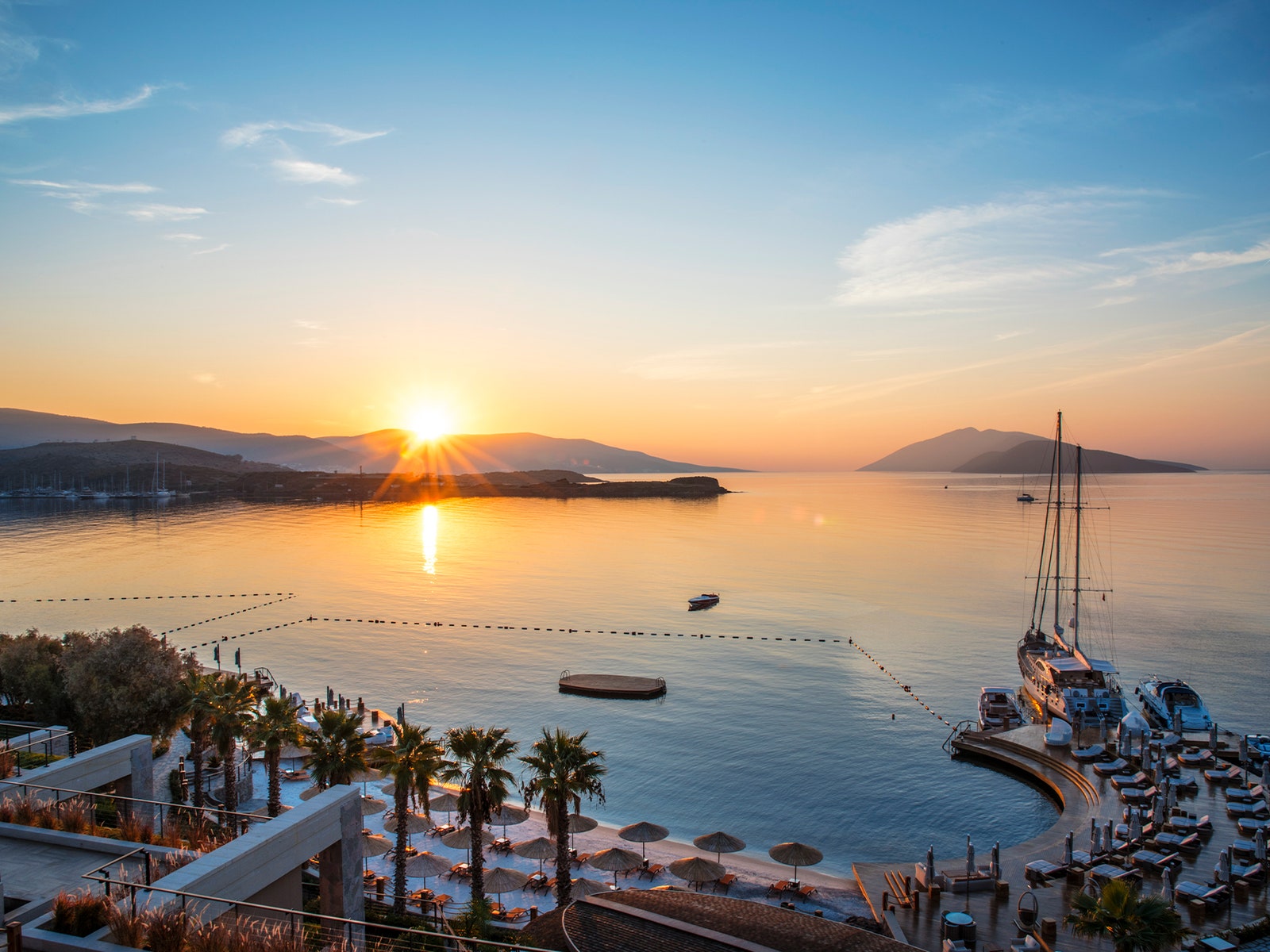 Glamour Shops: Planning a spring escape? All the April travel inspiration you need