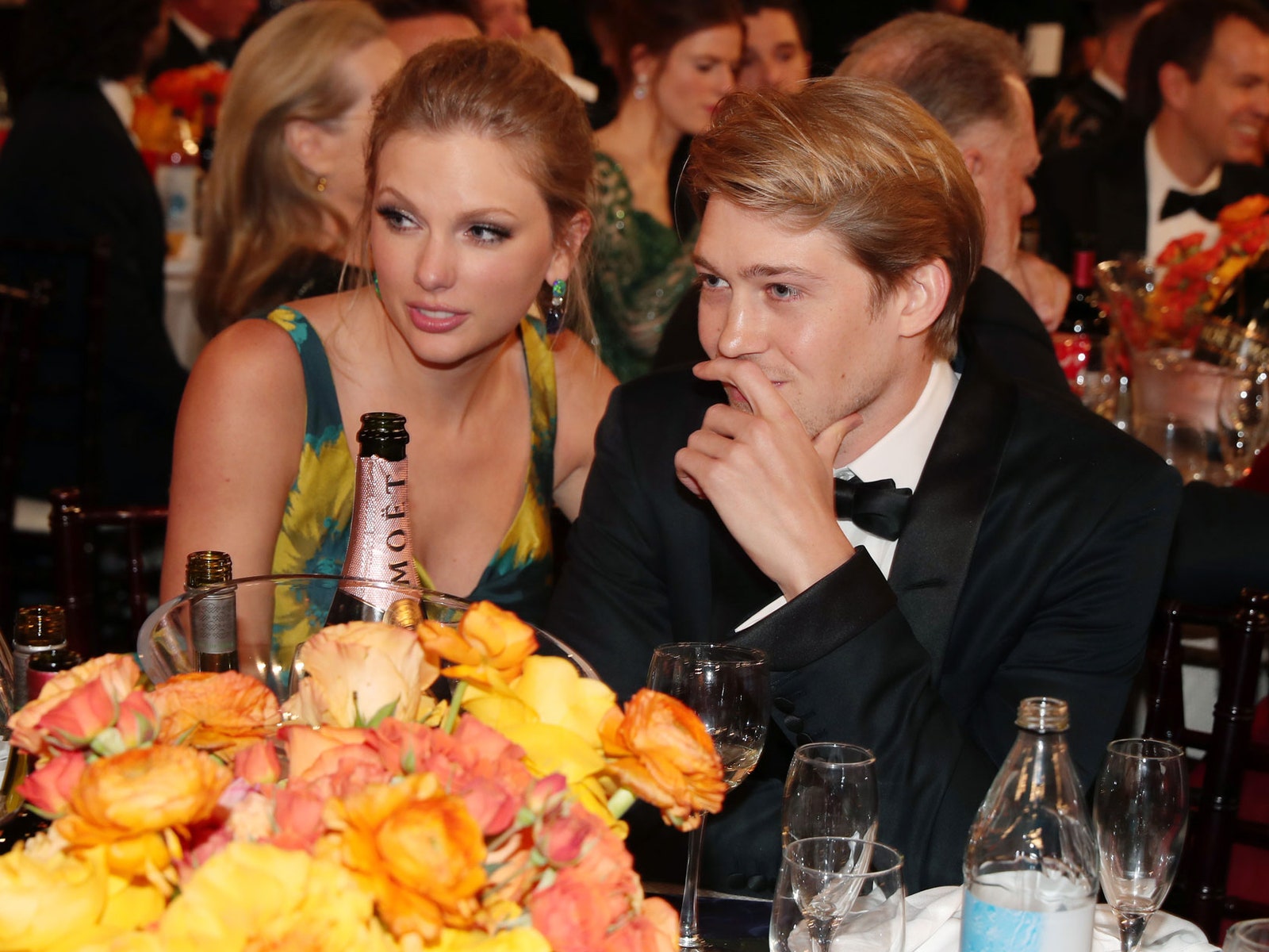 Are Taylor Swift's loml lyrics about Joe Alwyn? It seems like it